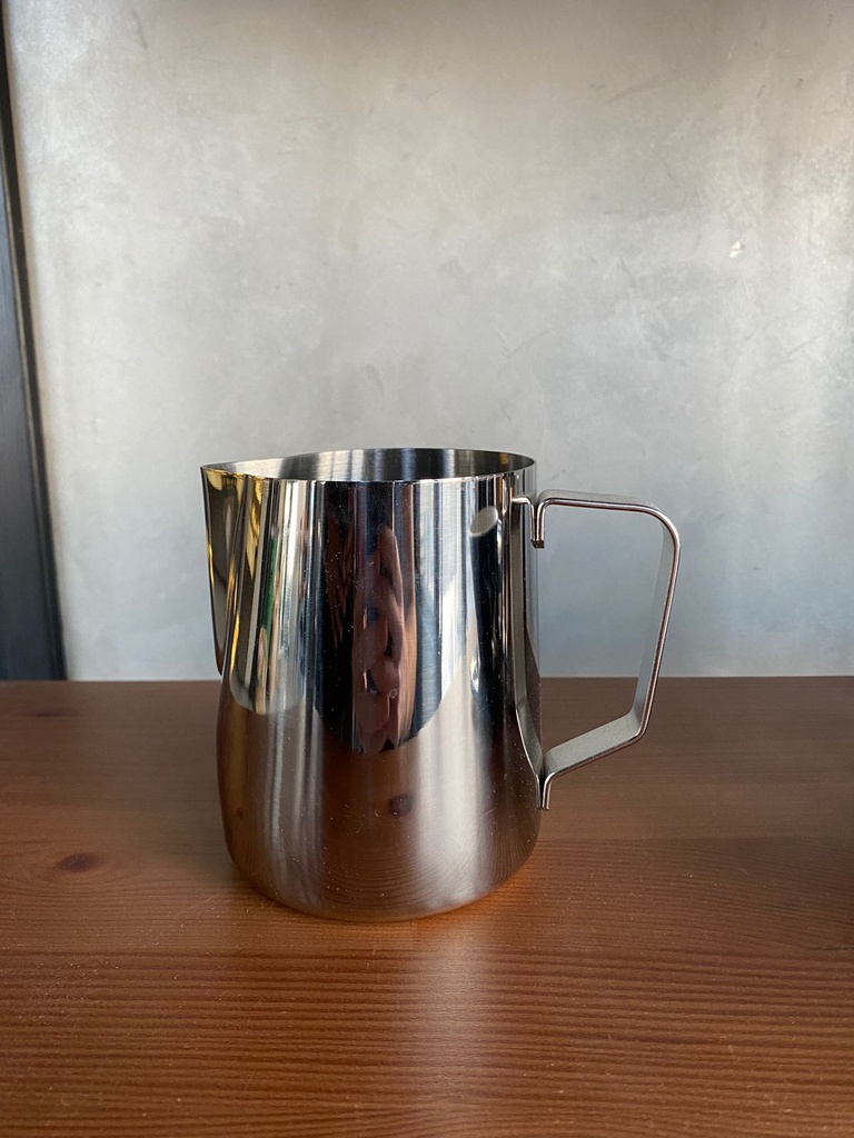 Big Pitcher